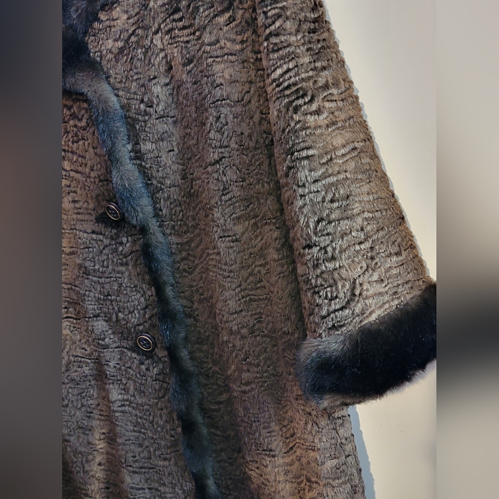 Sycamore Aristocrat Vintage 1970's Brown Faux Fur Women's Coat - Picture 6 of 12